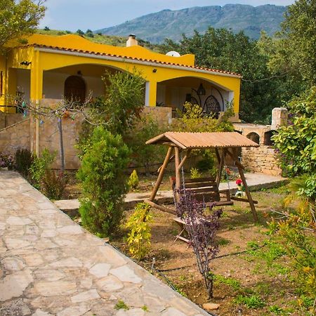 Villa-Maria ตรีโอเปตรา ภายนอก รูปภาพ