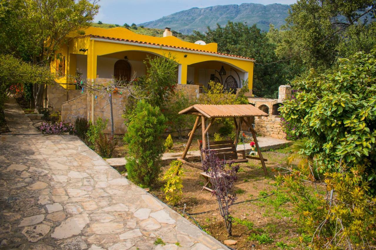 Villa-Maria ตรีโอเปตรา ภายนอก รูปภาพ